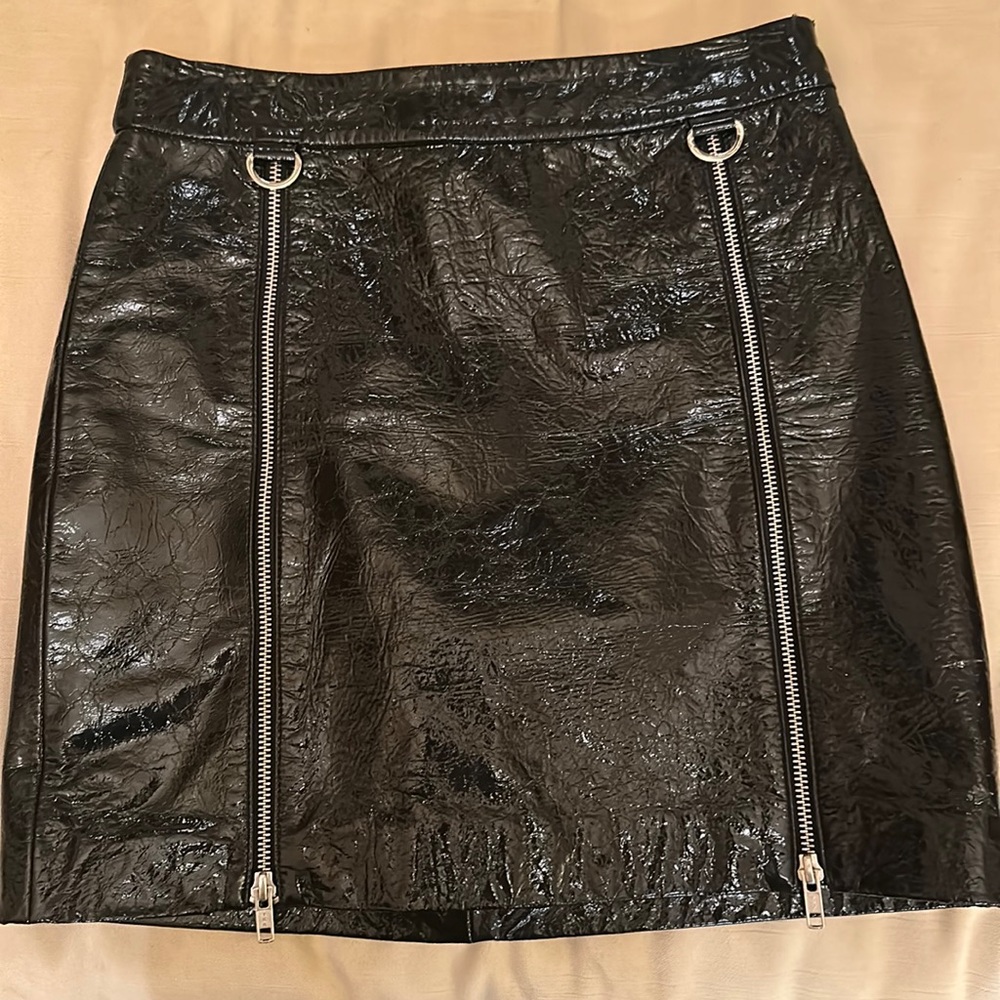 Michele Mason black patent leather zippered Skipper skirt. Size 2